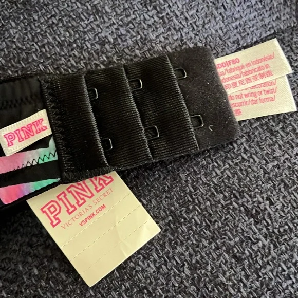 36DD Victoria’s Secret wear everywhere push up bra by Pink - Picture 4 of 9